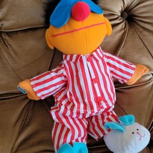Tyco Ernie Talks ans sings Vintage Interactive plushie